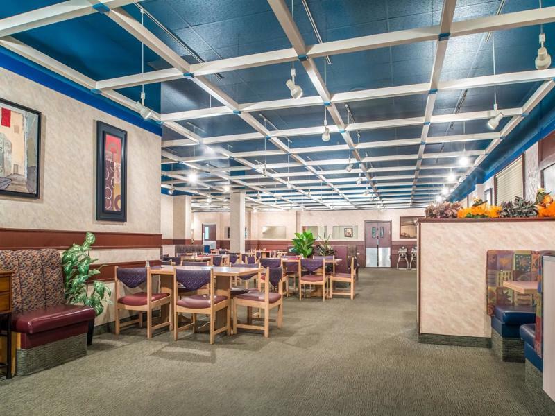 Hotel Ramada By Wyndham Saskatoon Esterno foto